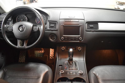 Volkswagen Touareg 3.6 FSI Tiptronic 4Motion (249 л. с.)