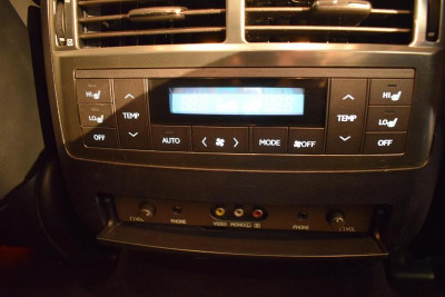 Lexus LX 570 5.7 AT (367 л.с.) 4WD