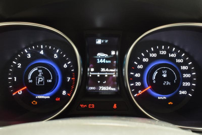 Hyundai Santa Fe 2.4 AT 4WD (174 л. с.)