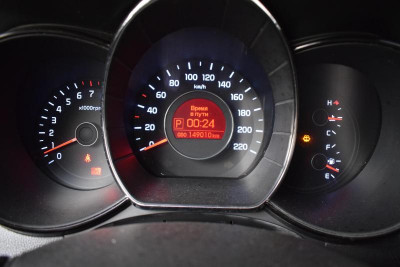 Kia Rio 1.6 AT (123 л. с.)