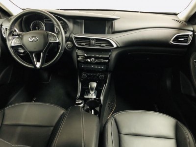 Infiniti QX30 2.0 DCT AWD (211 л. с.)