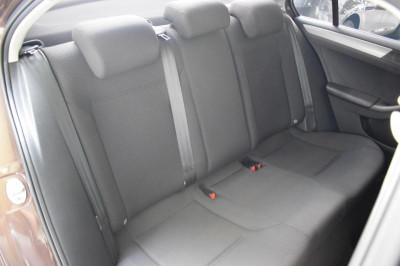 Volkswagen Jetta 1.6 MPI AT (110 л. с.) Comfortline