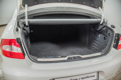 ŠKODA Superb 2.0 TDI DSG 4x4 (140 л. с.)