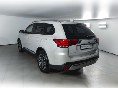Mitsubishi Outlander 2.0 CVT 4WD (146 л.с.) Intense+ 4WD