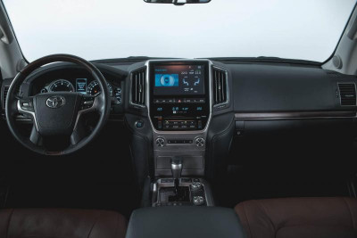 Toyota Land Cruiser 4.5 TD AT (249 л. с.) Престиж