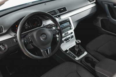 Volkswagen Passat 1.4 TSI MT (122 л. с.)