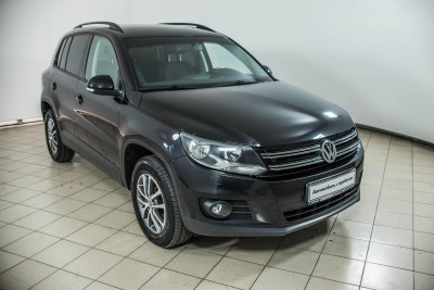 Volkswagen Tiguan 1.4 TSI BlueMotion DSG (150 л. с.) Avenue