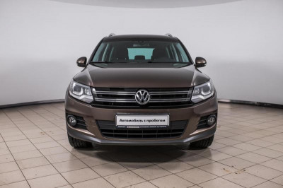 Volkswagen Tiguan 1.4 TSI BlueMotion DSG (150 л. с.) Avenue