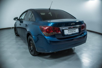 Chevrolet Cruze 1.6 AT (109 л. с.)