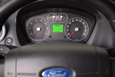 Ford Fiesta 1.4 AT (80 л.с.)