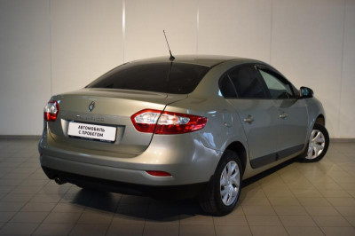 Renault Fluence 1.6 CVT (114 л. с.) Expression