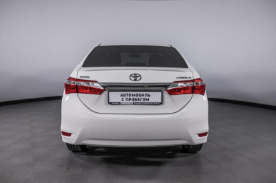 Toyota Corolla 1.6 CVT (122 л. с.) Комфорт