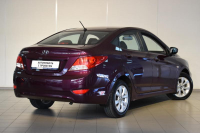 Hyundai Solaris 1.6 AT (123 л. с.)