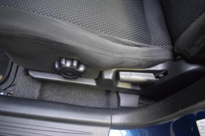 Mitsubishi Lancer 1.6 MT (98 л. с.)