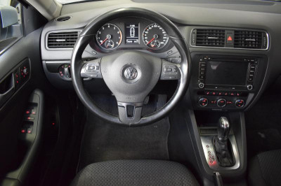 Volkswagen Jetta 1.4 TSI DSG (150 л. с.)