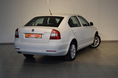 ŠKODA Octavia 1.6 MultiFuel MT (102 л. с.)