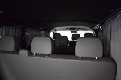 Volkswagen Transporter 2.5 TDI Kombi L MT (130 л. с.)