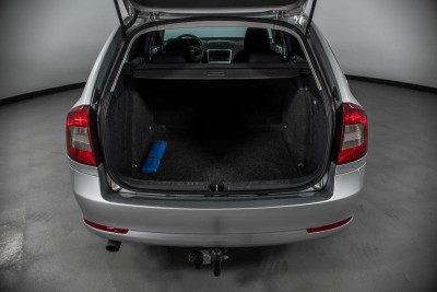 ŠKODA Octavia 1.6 AT (102 л. с.)