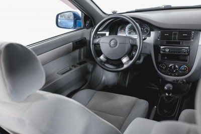 Chevrolet Lacetti 1.4 MT (95 л. с.)