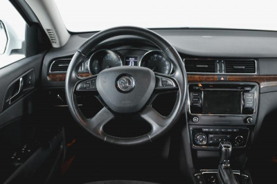 ŠKODA Superb 1.8 TSI DSG (152 л. с.)