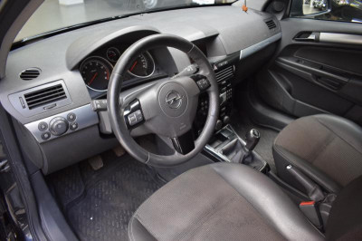 Opel Astra 1.8 MT (140 л. с.)