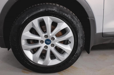 Ford Kuga 2.5 MT AWD (200 л. с. '11)