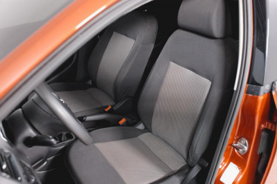 Volkswagen Polo 1.6 MT (105 л. с.)