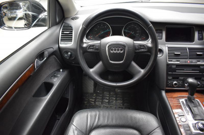 Audi Q7 3.0 TFSI tiptronic quattro (272 л. с.)