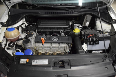 Volkswagen Polo 1.6 MT (105 л. с.)
