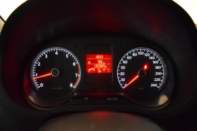 Volkswagen Polo 1.6 MT (105 л. с.)