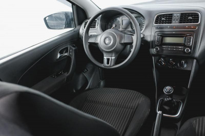 Volkswagen Polo 1.6 MT (105 л. с.)