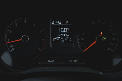 Volkswagen Polo 1.6 Tiptronic (105 л. с.)