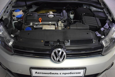 Volkswagen Golf 1.4 TSI DSG (122 л. с.)