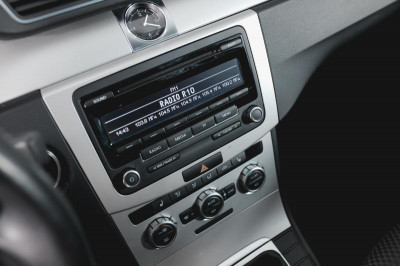 Volkswagen Passat 1.4 TSI MT (122 л. с.)