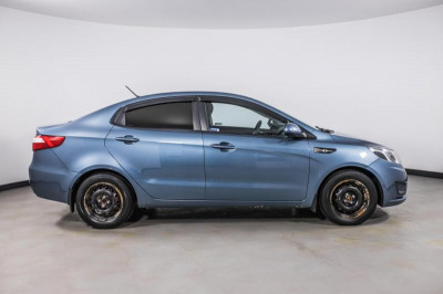 Kia Rio 1.4 AT (107 л. с.)