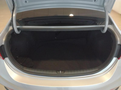 Hyundai Solaris 1.4 MT (100 л.с.) Active