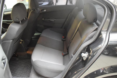 Opel Astra 1.8 AT (116 л.с.)