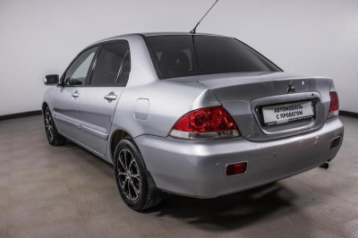 Mitsubishi Lancer 1.6 AT (90 л.с.)