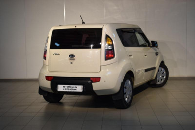 Kia Soul 1.6 AT (129 л. с.)