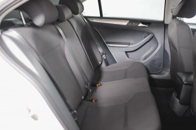Volkswagen Jetta 1.6 MPI AT (110 л. с.) Trendline