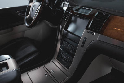 Cadillac Escalade 6.2 AT (409 л.с.) 4WD