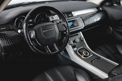 Land Rover Range Rover Evoque 2.2 TD4 AT (150 л. с.)