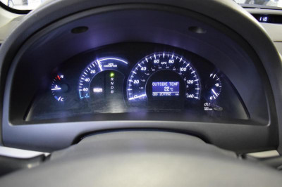 Toyota Camry 2.4 Hybrid CVT (187 л. с.)