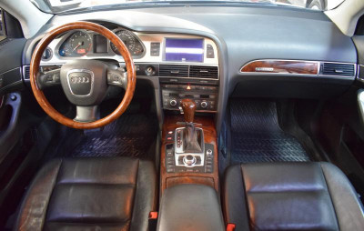 Audi A6 3.2 FSI tiptronic quattro (255 л. с.)