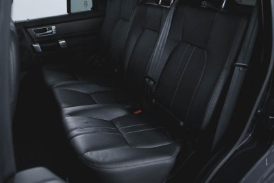 Land Rover Discovery 3.0 TDV6 AT 4WD (211 л. с.)