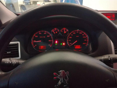 Peugeot 307 1.6 AT (110 л. с.)