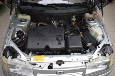 LADA 2112 1.6 MT (89 л. с.)