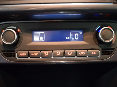Volkswagen Polo 1.6 MPI AT (110 л. с.) Connect