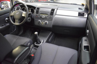 Nissan Tiida 1.6 MT (110 л. с.)