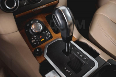 Land Rover Discovery 3.0 TD AT (245 л. с.)